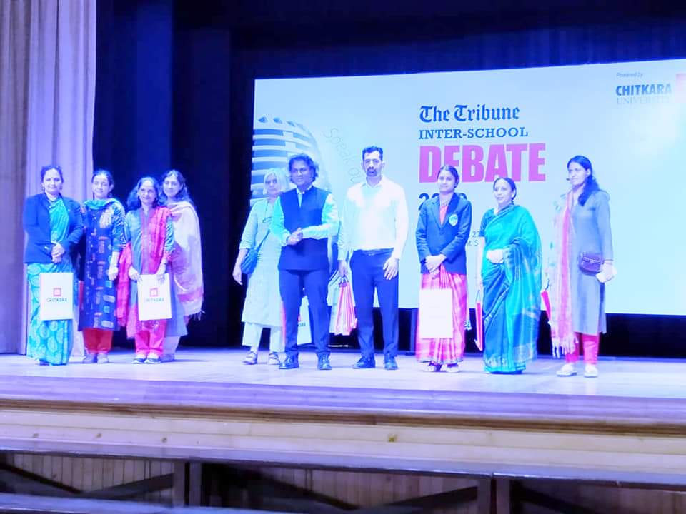 kirankurwade's tweet photo. When you stand in front of the #mirror and can #speak #confidently with the person then you can speak with anybody in the world. Thats my conviction ! #Gratitude ❣️
#ChitkaraUniversity
#ExploreYourPotential
#InterSchoolDebate
#PublicSpeakingTips
#Shimla #Himachal
#27thAugust https://t.co/WbPHMM8jbs