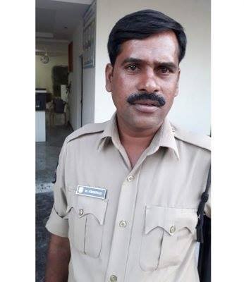 TelanganaDGP's tweet photo. Alert Siddipet constable saves lives of 38 bus passengers. https://t.co/bbiJeU7nzp