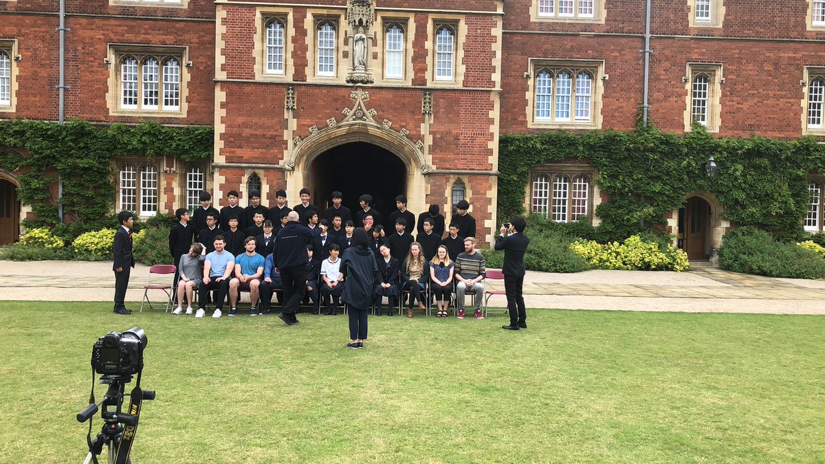 BlueBridgeEd's tweet photo. As summer now draws to a close, we’d like to say thanks to our magnificent teachers, teaching assistants and of course (most importantly!) students. #GlobalLeaders https://t.co/saKpd578Lx