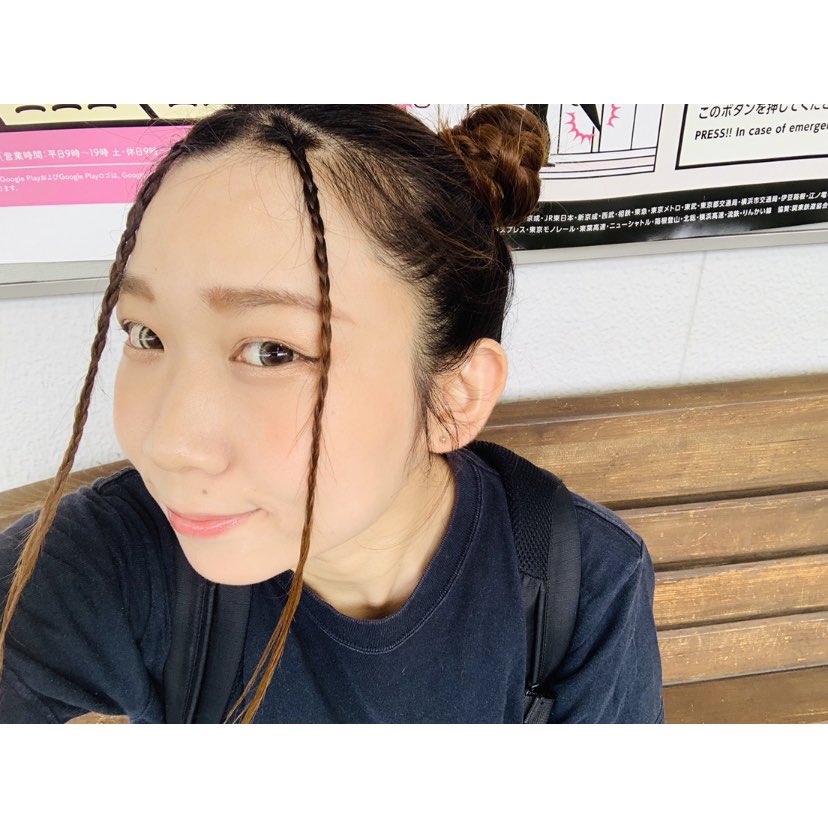 おめでとう私

プロフィールに誕生日のせて
なかったので風船も飛んでないけれど
今日は私の誕生日🍰

タスキかけて自分でお祝いしたし
毎日必死に楽しんで生きてるので
モノは何もいらないです！

でもRTという名のお祝いは絶賛受付中ー！🥺💕

#拡散希望
#RTお願いします
#誕生日 #HappyBirthday