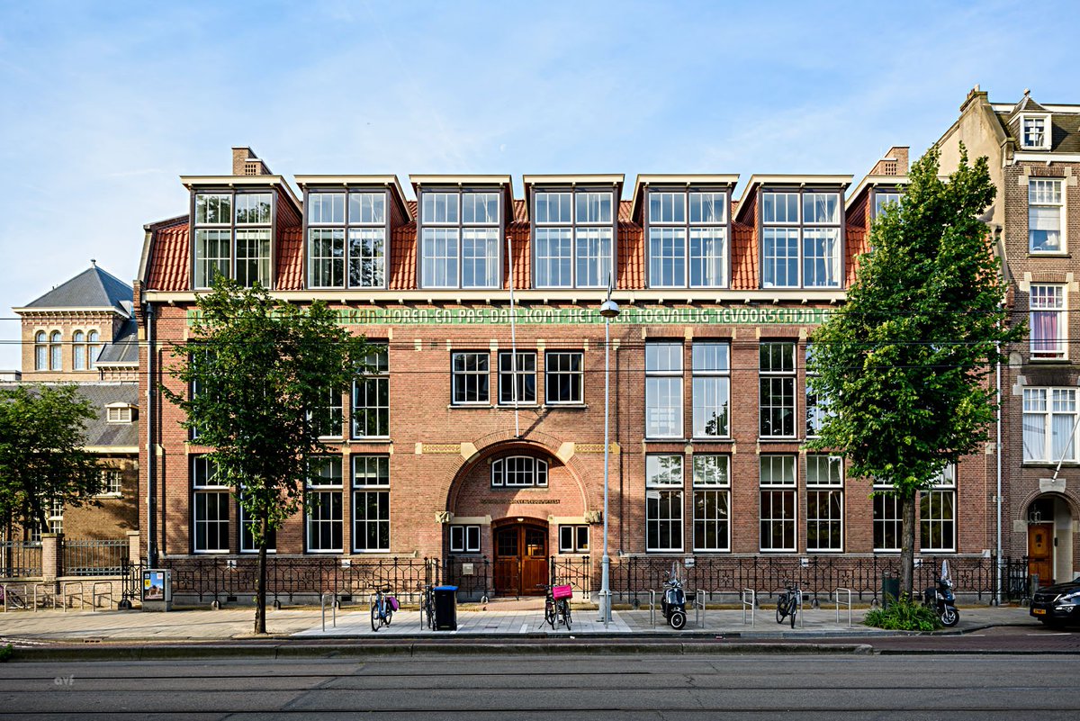 Eerder dit jaar leverden wij het RCO-House op, de nieuwe thuisbasis van het Koninklijk Concertgebouworkest in Amsterdam.

Bekijk de prachtige foto's en lees meer over deze verbouwing op onze site 👉 bit.ly/2BRV0G4
 
#HoudtHistorieLevend #Amsterdam #Concertgebouworkest