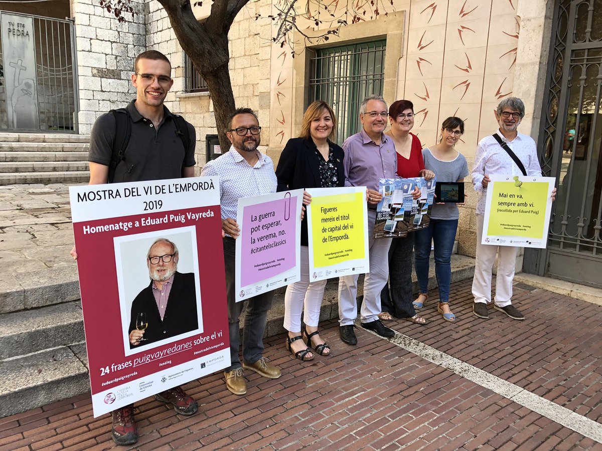 🍷Presentem la 35a #mostradelviempordà  que retrà homenatge a #EduardPuigVayreda #enòleg amb 24 frases com “Mai en va, sempre amb vi”. Serà del 5 al 8 de setembre a la Rambla de #Figueres.