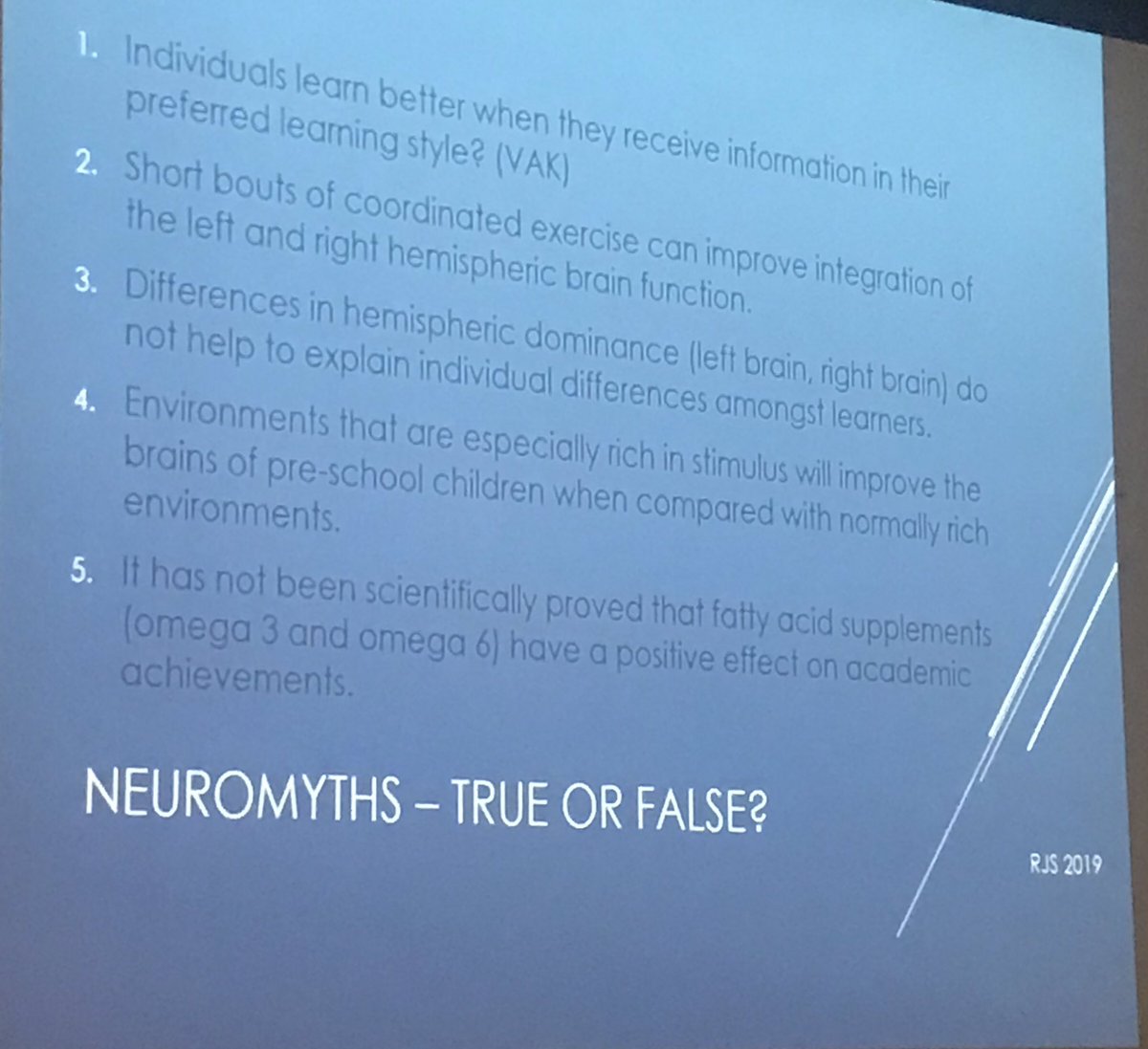 Latifa T&L tweet media