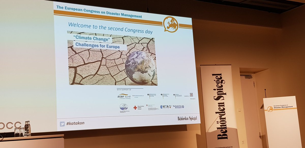 Melian0907's tweet photo. Tag 2 des 15. Europäischen Katastrophenschutzkongress steht vor der Tür...auf in einen weiteren spannenden Tag mit interssanten Themen #katakon #berlin #katastrophenschutz #criscom #sicherheitbeigrossveranstaltungen #fachforen #debatten #territorialhub https://t.co/NqBXzCgCnf
