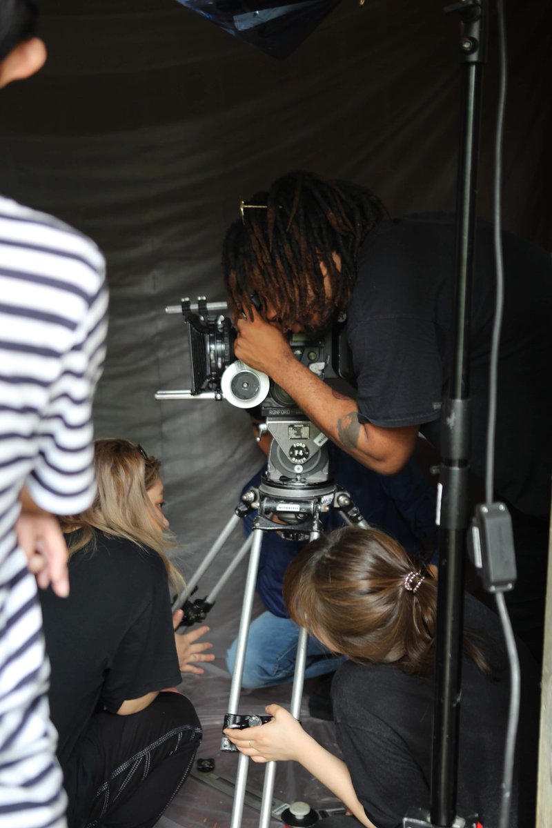 tredirects tweet media