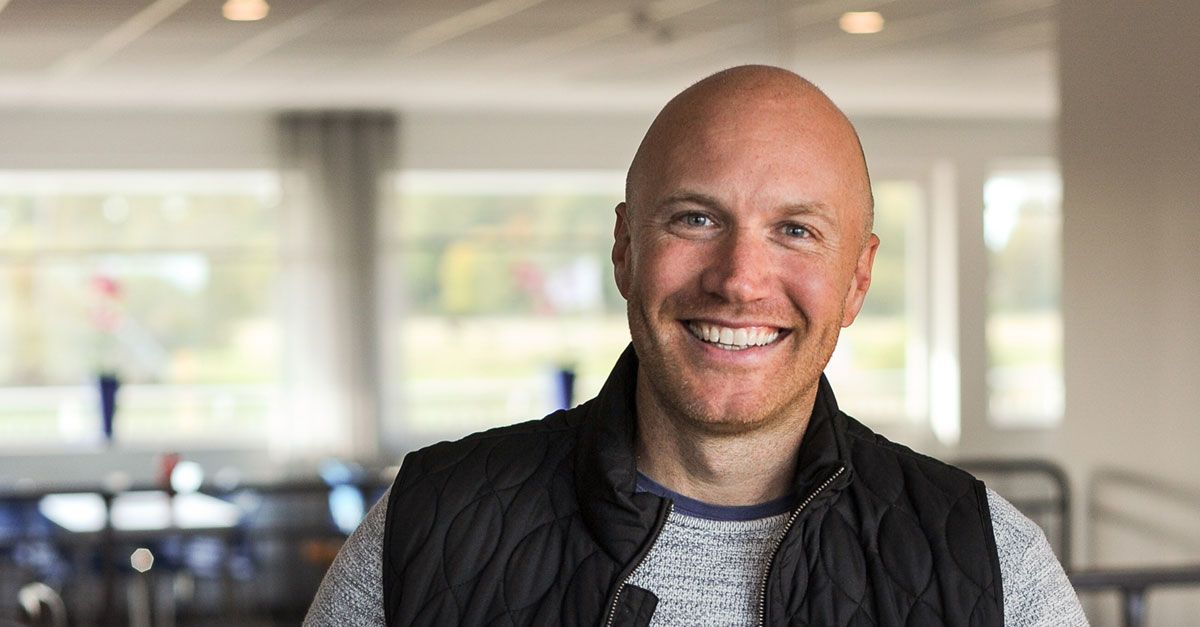Linkura's tweet photo. Idag är vi stolta och glada att kunna presentera Linkuras senare nyförvärv! Henrik Tegelström är sedan den 5 augusti 2019 nytillträdd VD och har därtill tagit en större ägarpost i bolaget. 💙 
Läs hela pressreleasen via: https://t.co/ILiFplWFBD https://t.co/yBmLhI78IH