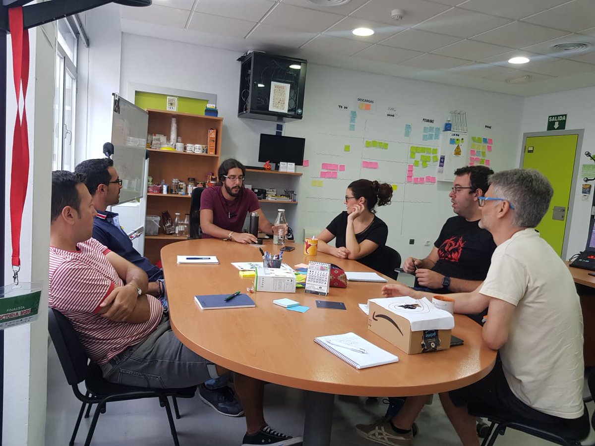answaretech's tweet image. Las retrospectivas en Answare sirven para reanimar al equipo y empezar a trabajar con más esfuerzas. Como indica Jeff Sutherland, cuando no existen problemas de comunicación el equipo puede trabajar hasta 50 veces mejor que el promedio de la industria.
#Answare #Comunicacion
