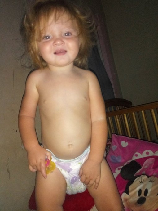 This lil girl thinks its play time at 3 fucking A.M. wtf I just wanna sleep 😴😴😴 https://t.co/7wDkxRe