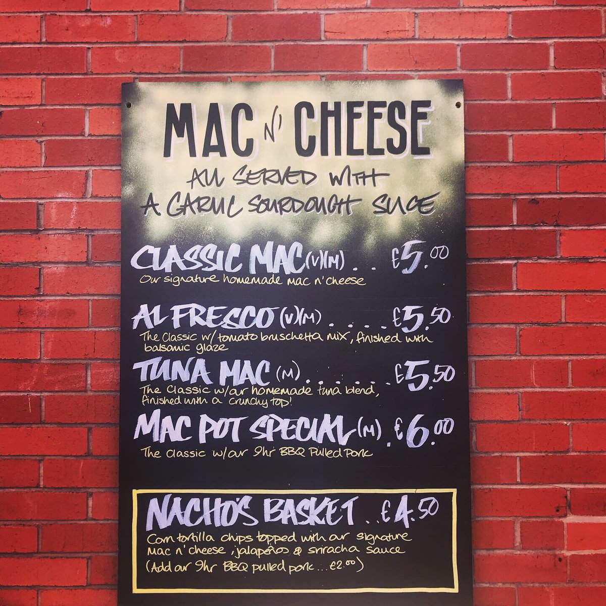ITS #NEWMENUDAY FOLKS 🚨 RT THIS TWEET FOR THE CHANCE TO WIN 4 X GRILLED CHEESE FROM OUR NEW MENU 🔥 #Giveaway #GrilledCheese