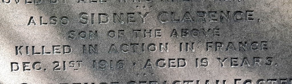 InscriptionsWw1's tweet photo. Sidney Clarence Foster
Killed in action 21 December 1916
Aged 19
#WittonCemetery #Birmingham
#WW1 #LestWeForget
@CWGC record https://t.co/wSNrAPXVoh https://t.co/X0sJOsq27w