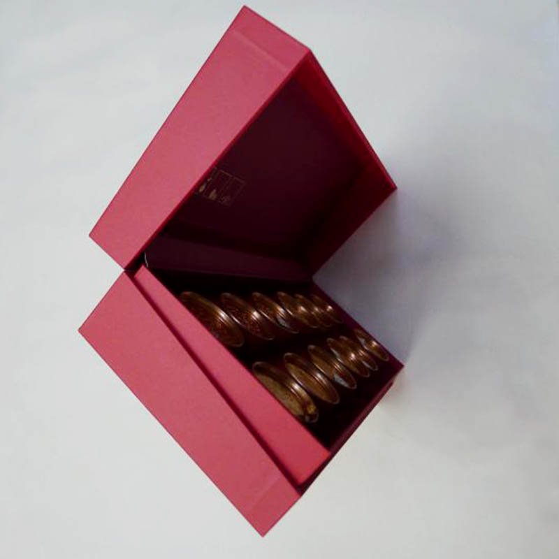 Hengshengprint's tweet image. Our gift boxes wholesale is always favored by customers. fspackprinting.com/tea-packaging-… #giftboxeswholesale #custommadeboxes #custompackagingboxes