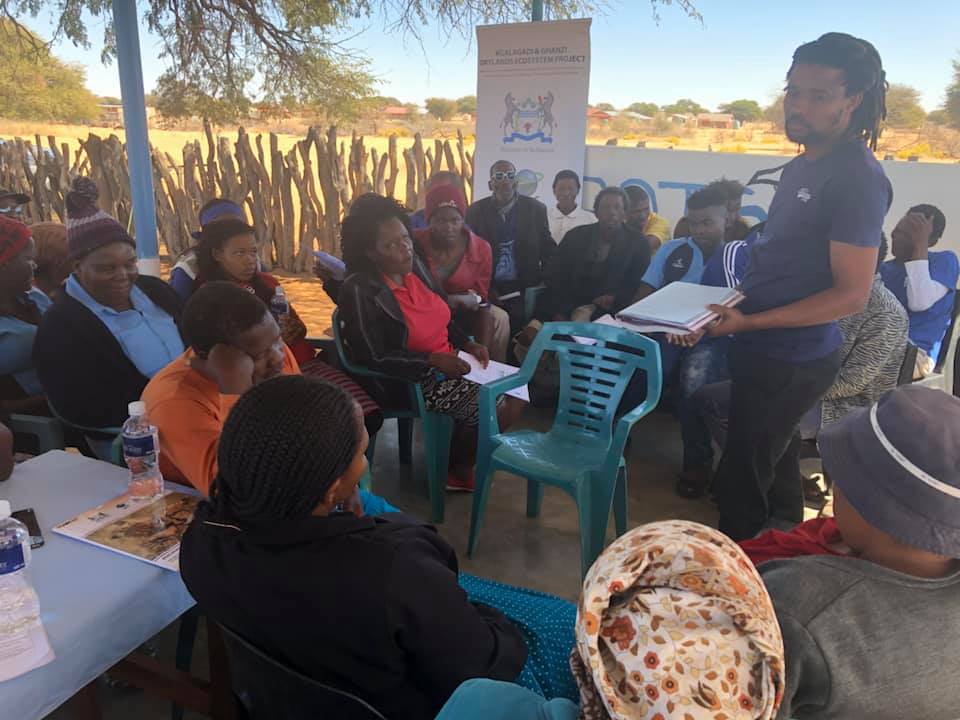 UNDP_Botswana's tweet photo. Communities in Kgalagadi North otherwise referred to as KD1 and KD2 (Ukhwi, Ncaang, Ngwatle & Zutshwa) undergoing training on Governance of Trusts
https://t.co/35AJTmKUU9
#EcosystemsProject
@Jacinta_Barrins @UN_Botswana @BWGovernment https://t.co/Av92ppcwRw