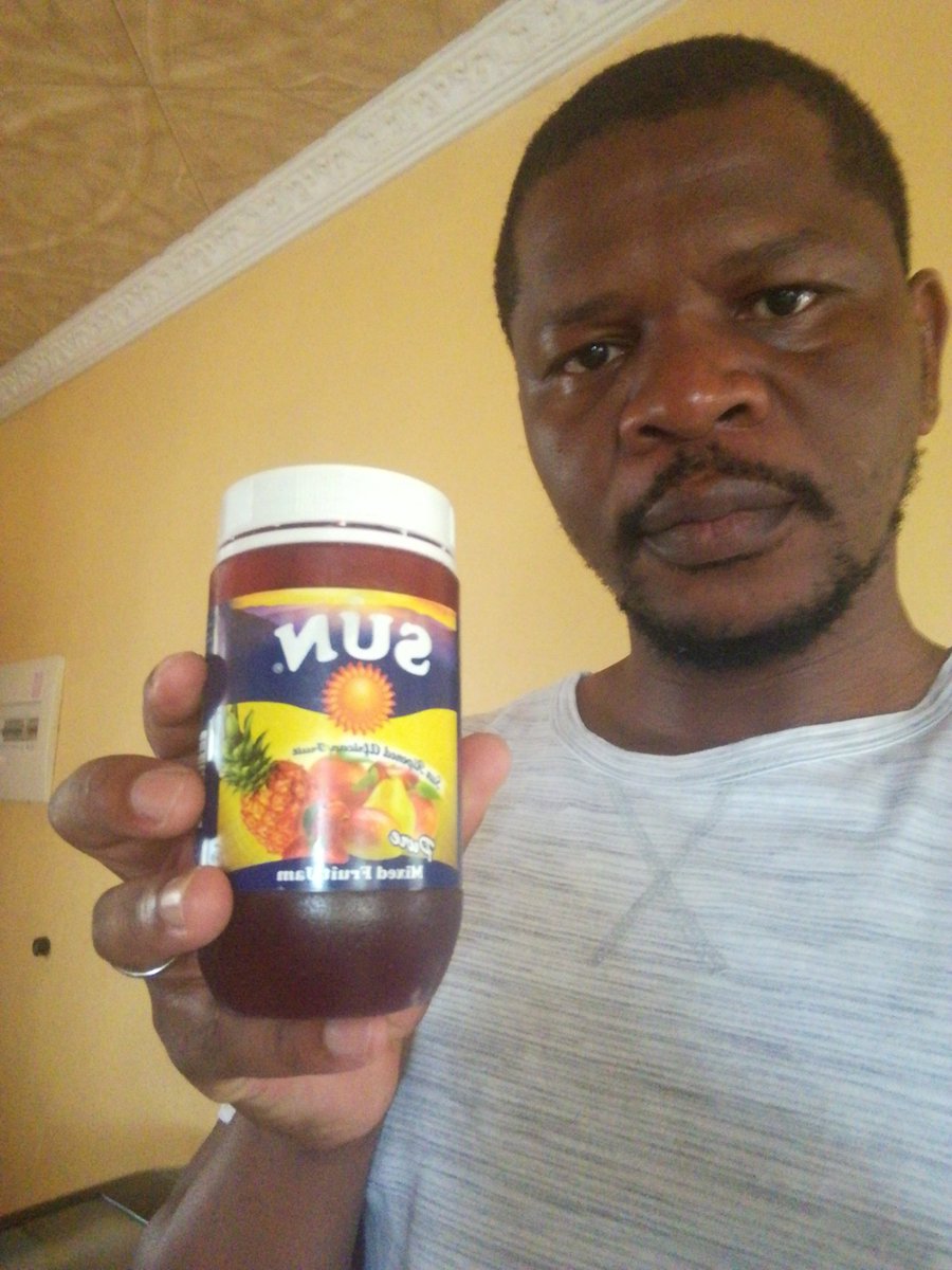 NkueTha's tweet photo. The residue of my patriotism to Zim....#SunJam https://t.co/Lo9cGy1azG