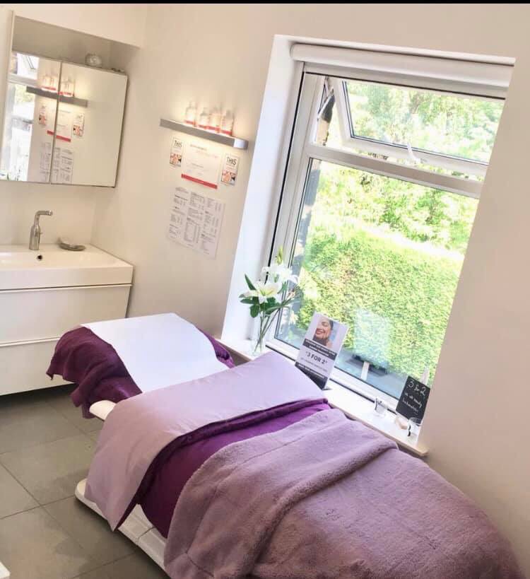 Appointments  still available at Yazz Beauty this week.
Remember, our gift vouchers make the perfect gift. 🎁💅
To book your appointment: 
Rawdon 0113 2504511
#yazzbeauty #availableappointments #giftvouchers #pampering #summerbeauty #rawdon #leeds