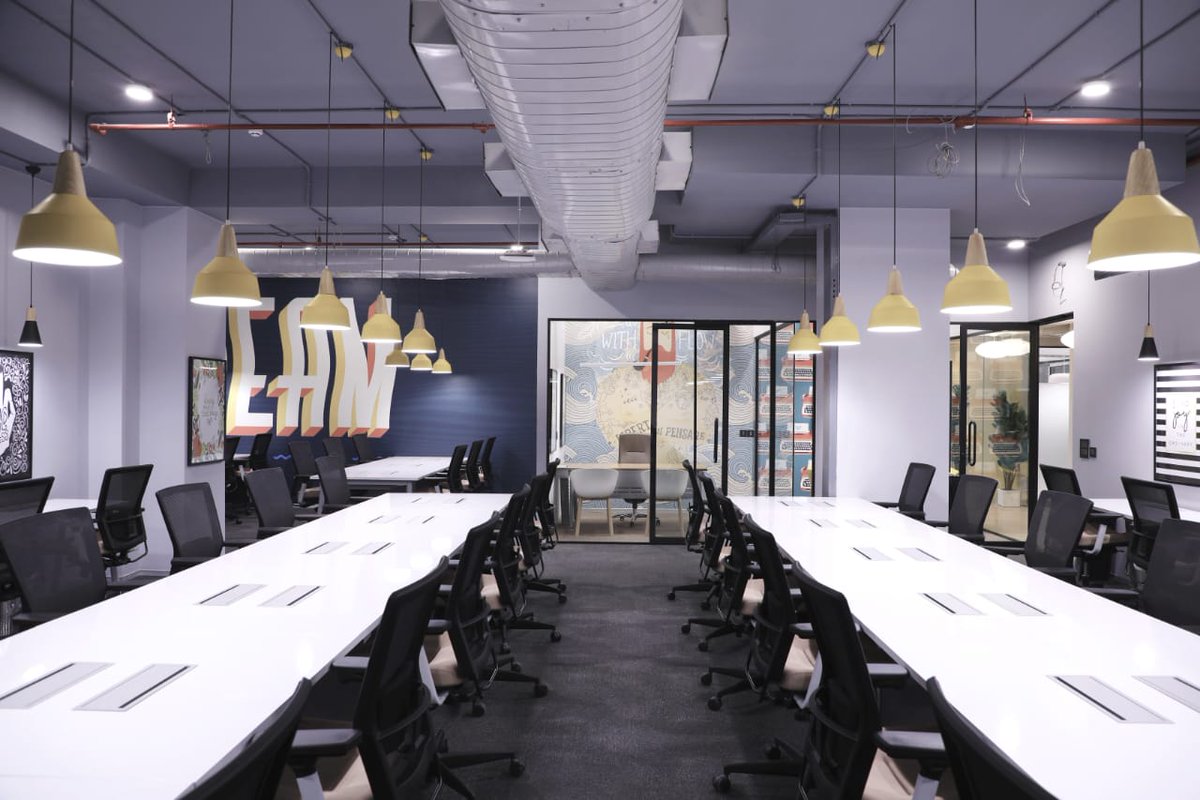 rohitisb's tweet image. The 1000+ seats at @innov8cowork's Golf Road campus are filled each day by enterprising freelancers, startups, mid-sized companies &amp;amp; even MNCs. Seeing them all working together, yet separately, is like witnessing a symphony orchestra do what it does best. #GetASeat #OYOWorkspaces