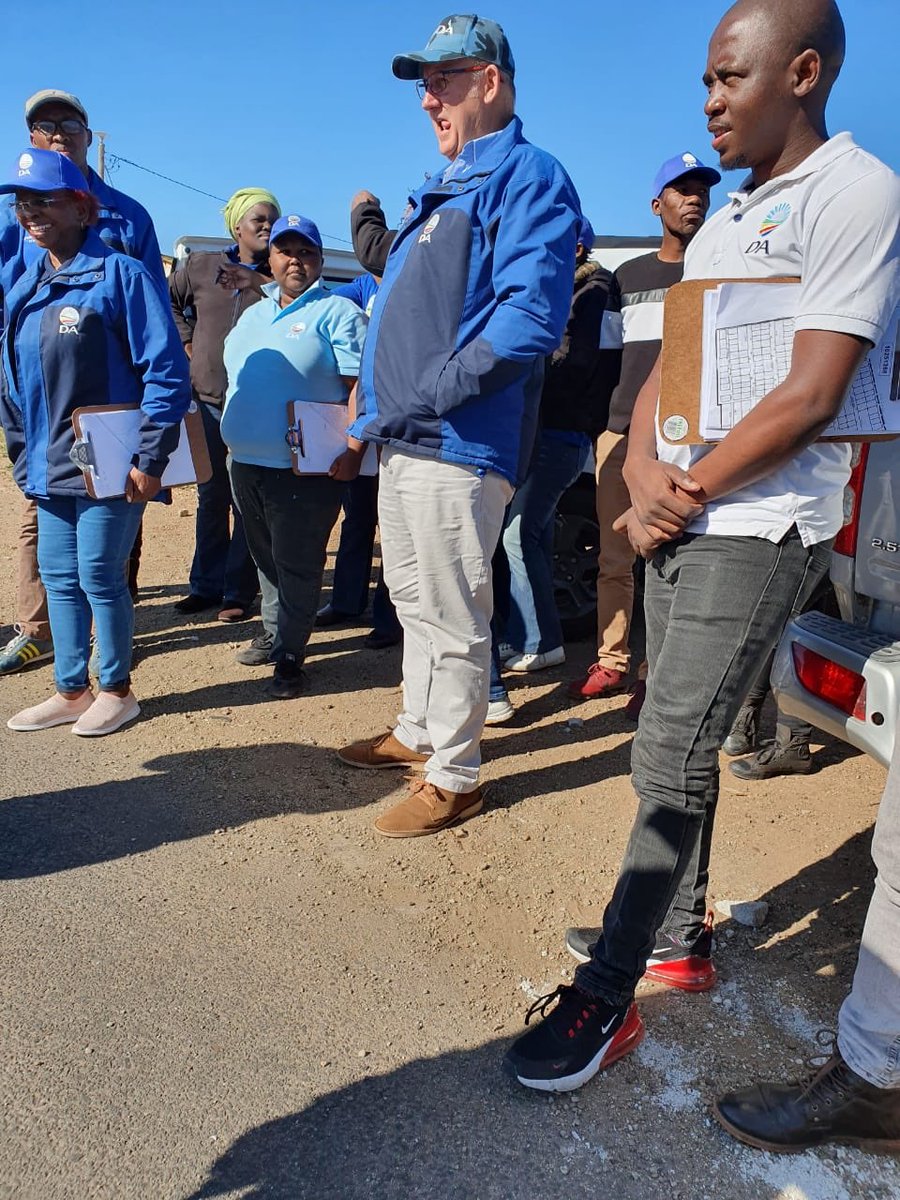 AtholT's tweet photo. Our DA team is busy campaigning to get our Candidate  for ward 20, Nandipha Qongqo, elected. This by election can bring change to NMBM https://t.co/6cq6zX5FZC