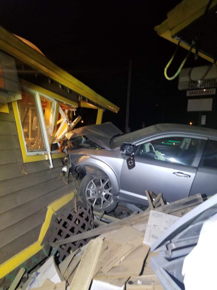 nazyjavid's tweet image. CRASH INTO JAVA HUT: A car drove into a Java Hut location in Smith River and the driver was arrested for DUI at the scene, according to the owners of the business and the CHP. Read article: krcrtv.com/north-coast-ne…. #smithriver #javahut #delnorte #northcoast #chp #java #duicrash.