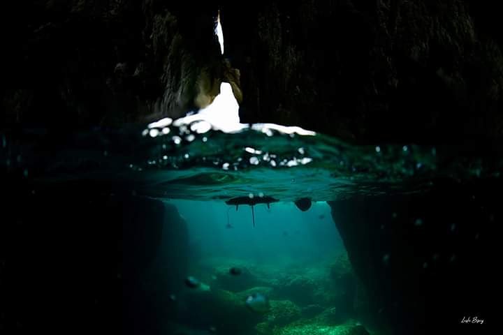 Exploration des grottes secrètes des Baléares en paddle!