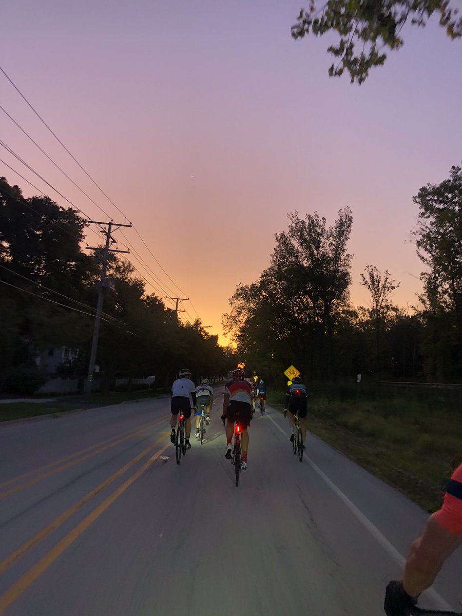 burnhamracing's tweet photo. #dubspro
#alwaysroad
#nofilter
#ResistWednesday p/b @madalchemy
Perfect morning to test @rokasportsβ new #photochromatic lenses! https://t.co/KSxrJZUSh4