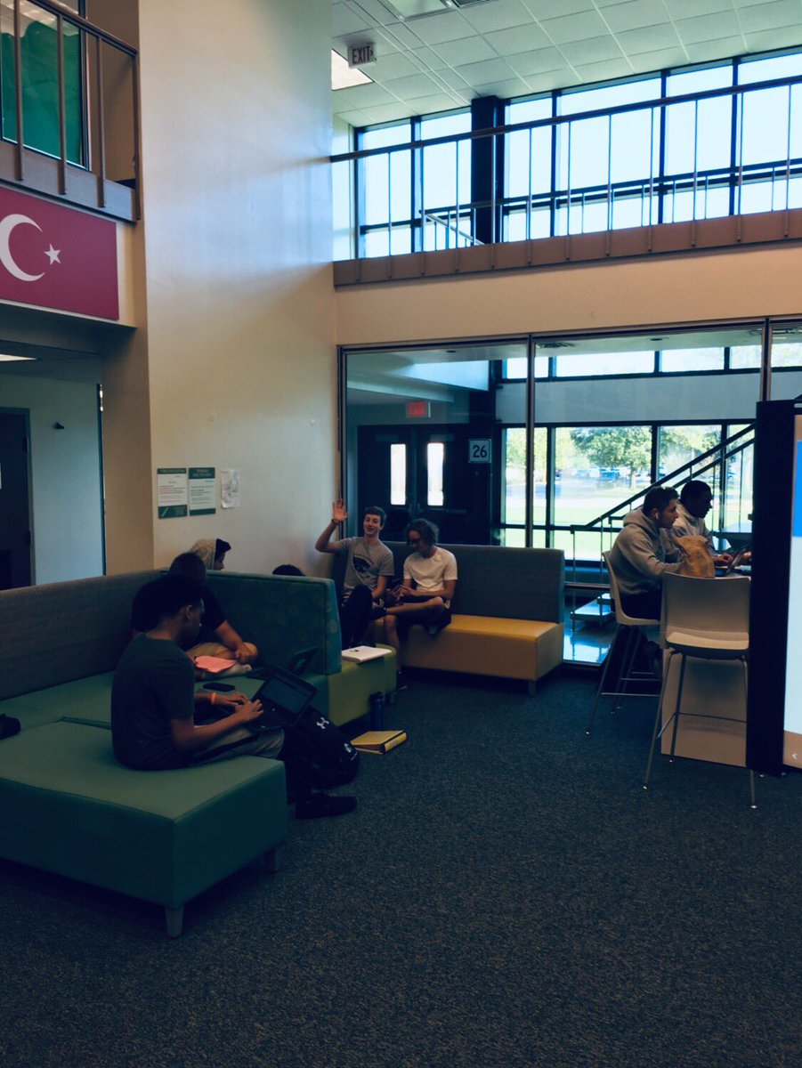 keithkelly82's tweet photo. The Personalized Self Paced Option program is going well. The level of engagement and ownership is impressive. #mychoicemayfield #AllAcessLearning https://t.co/AzgMseGm7X