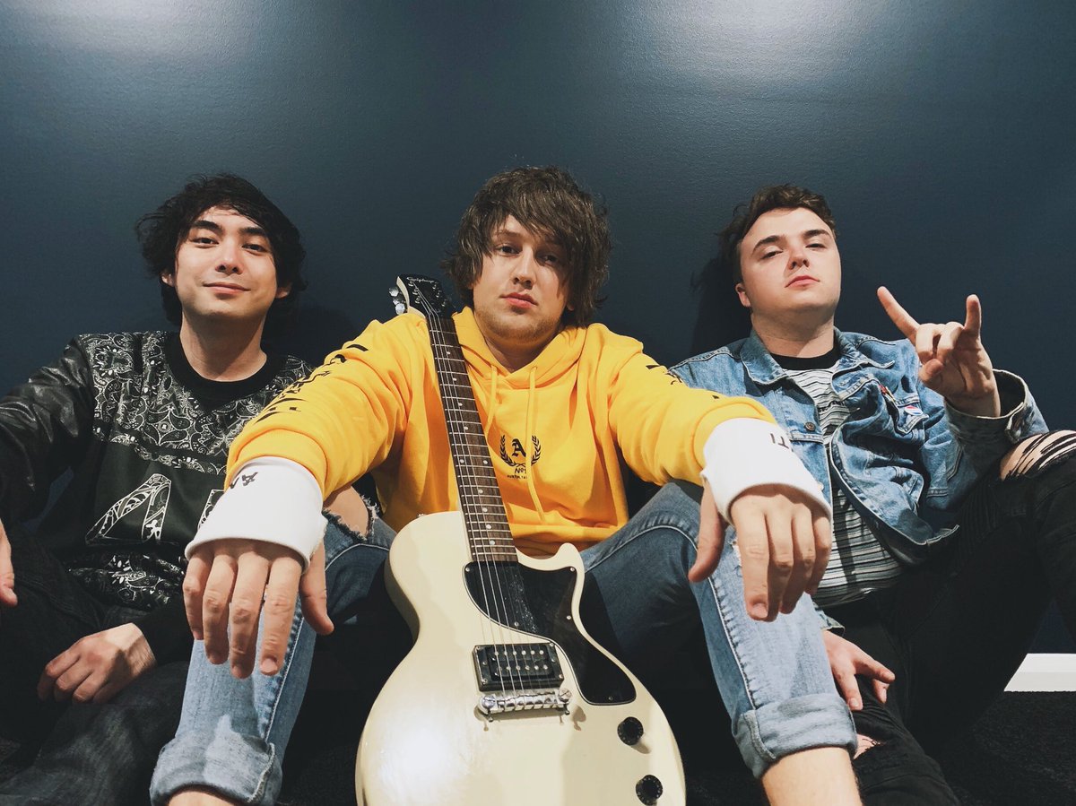 To help get our music out to new potential fans, we are giving away this signed guitar 😲

To win:

1: Follow our page.

2: Tag 5 friends in the comments below.

3: RT this post

We will be drawing the winner randomly in a week 🤩

Competition open world wide 🌏