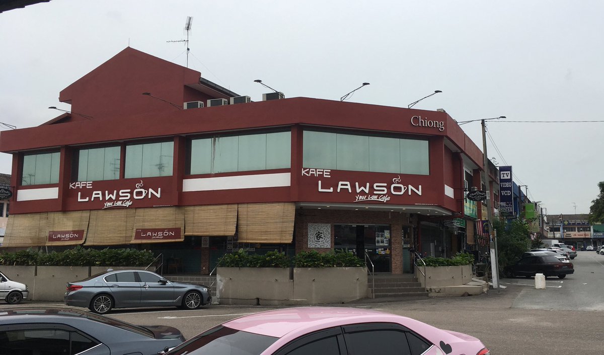 stonerfulltime's tweet photo. Lawson ni tak ada jual onigiri. https://t.co/HrhBH1QPXO