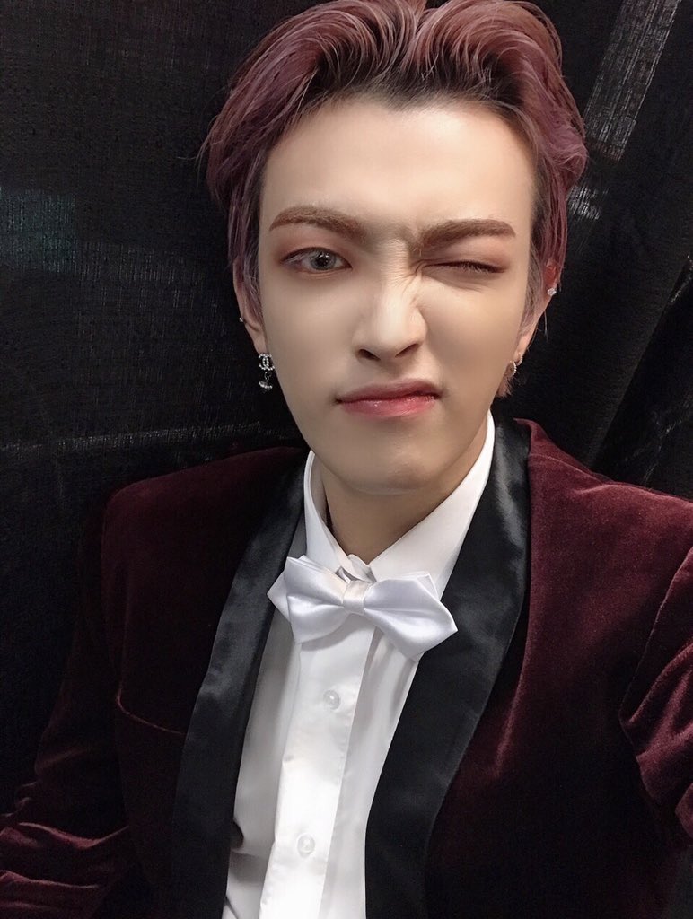 ATEEZofficial's tweet image. [#홍중] 벨벳 홍중😉
#ATEEZ #에이티즈