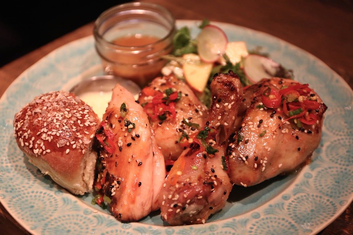 Heading to <a href="/TIFF_NET/">TIFF</a> and not sure where to eat in <a href="/SeeTorontoNow/">Destination Toronto</a>'s trendy King West neighbourhood? 

Check out our guide to the best #TIFF19 restaurants in King West Village featuring <a href="/thecitizen_to/">The Citizen</a> bit.ly/2zpWx61