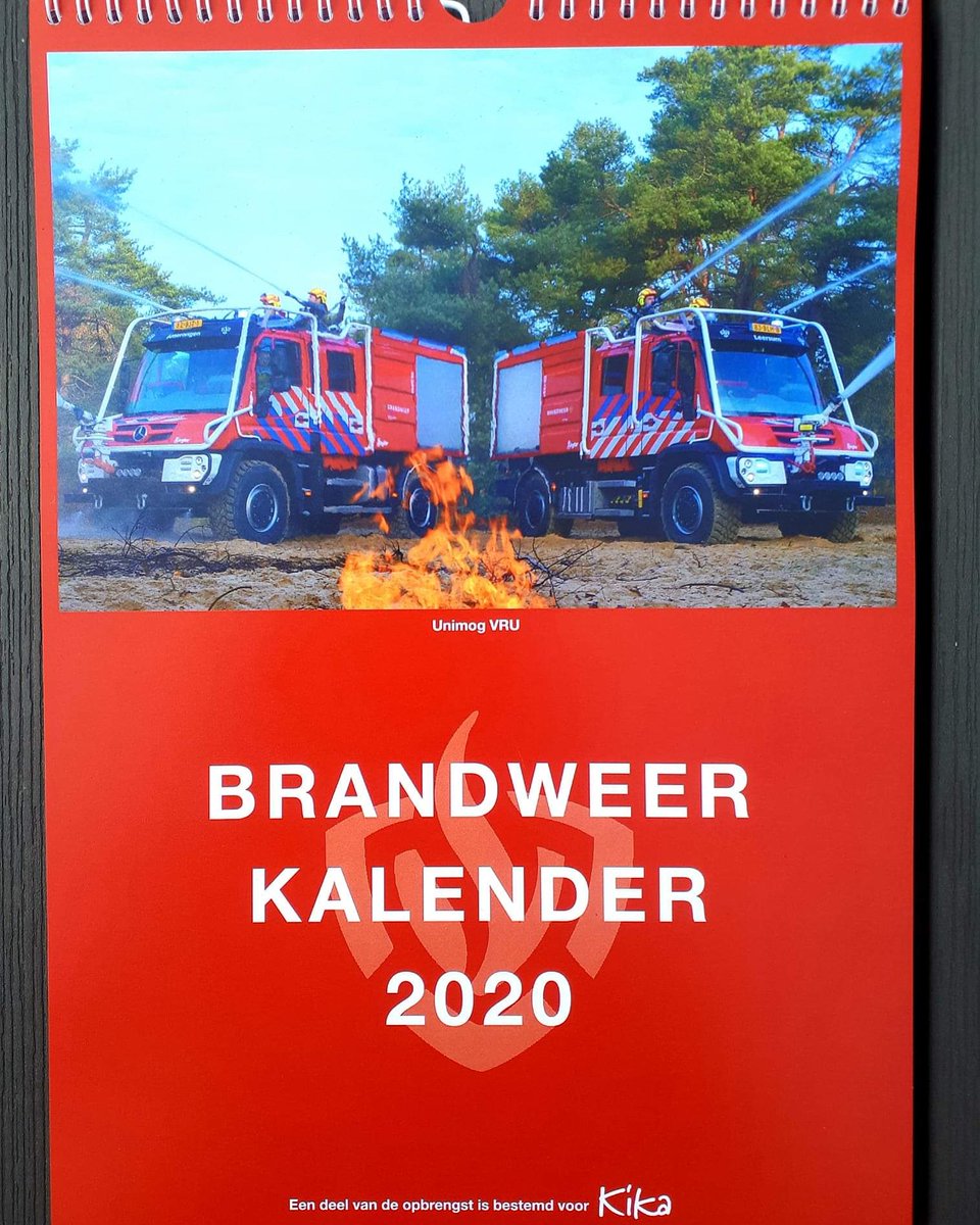 Brwkalender's tweet photo. We willen het 't liefst van de daken schreeuwen....dus doen we dat BRANDWEER KALENDER 2020 IS VANAF NU TE BESTELLEN OP https://t.co/zhM7m7tKCW! #bombeiros #firebrigade #firedept #brandweerman #brandweerwagen #fire247 #feuerundflamme #chief_miller #kika #brandweernederland https://t.co/a21AaK3Wh0