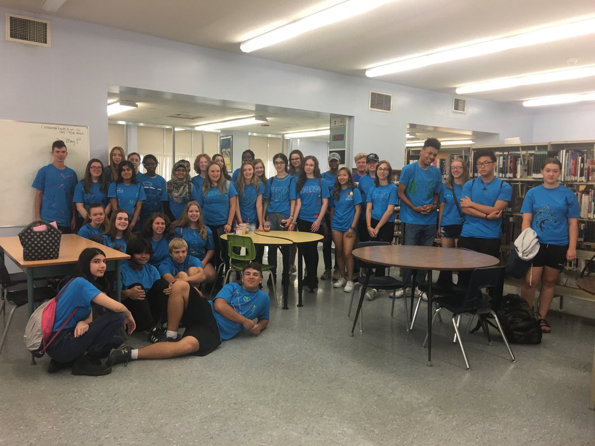 kterpstr's tweet photo. Getting our leaders ready to meet the grade nines! ⁦@Henderson_hwdsb⁩ ⁦@HWDSB⁩ https://t.co/MqA8521OXJ