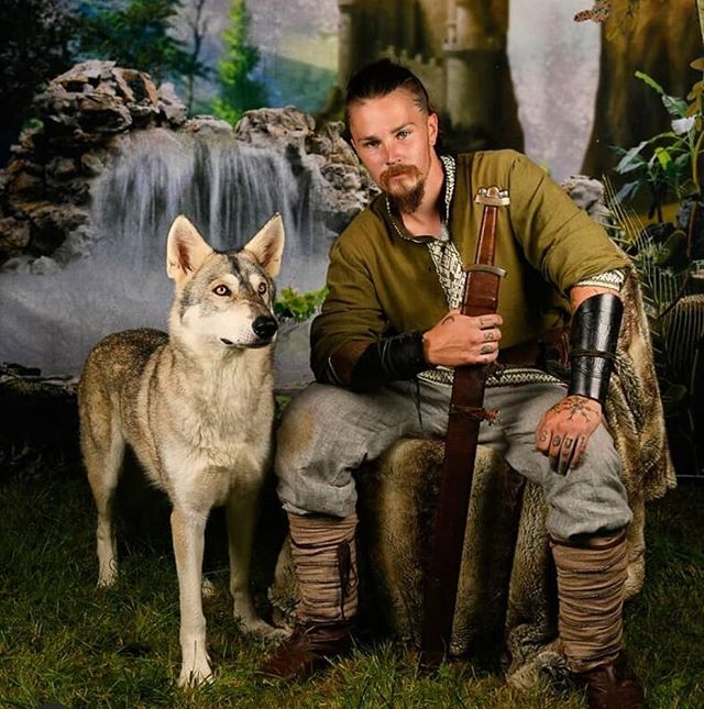 We love the amount of effort our visitors put in to really look the part. Thank you for sharing your picture johnnyaylwardmodelling

The professional photos by deannewardphotography with the watermillwolves went down so well this year too. 
#englandsmedievalfestival #wolves #w