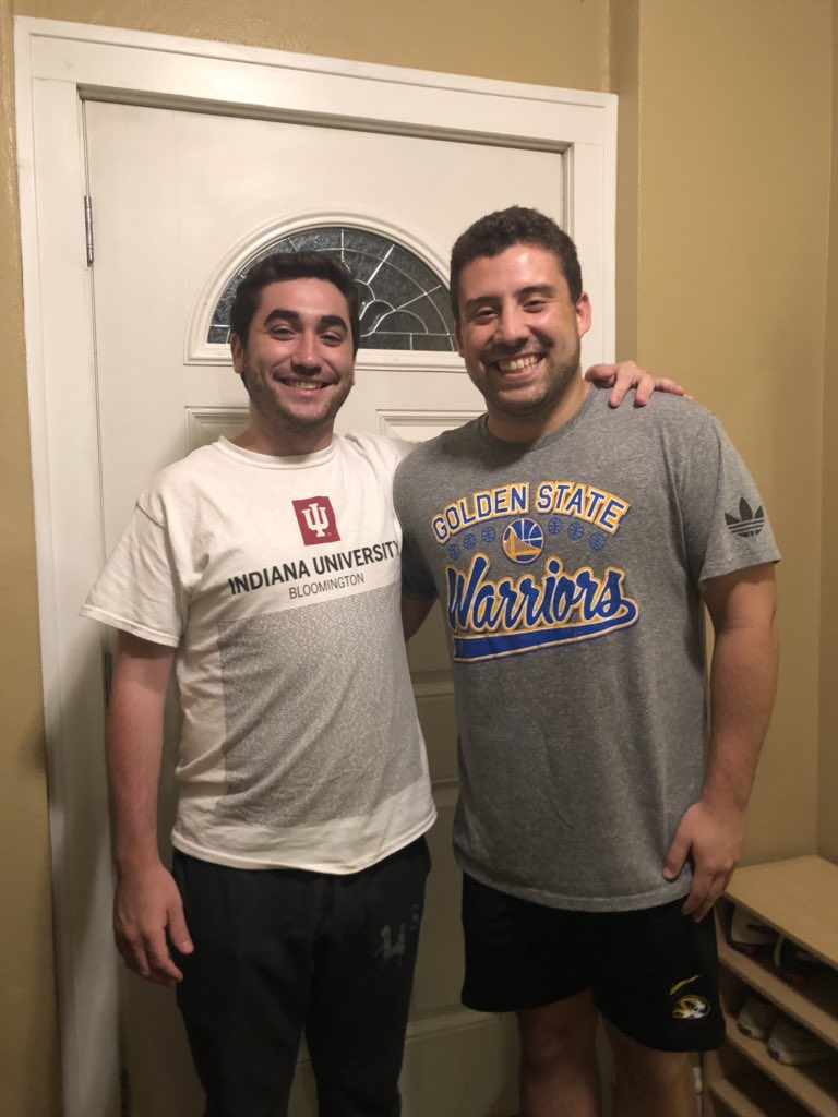 GoLocalPodcast1's tweet image. Our final episode (for now) goes out with a BANG! 🎙🌭🏙🏒

-Interview with @BarstoolChief-

-Answering audience questions (including which one of us is @BarstoolBigCat and which one is @PFTCommenter)-

-Michaels 2nd Chance-

Listen now
⬇️⬇️⬇️
podcasts.apple.com/us/podcast/go-…