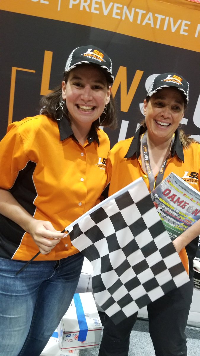 AmandaHolup's tweet photo. 3....2....1....start your #engines!!!!! Just waiting for #CFHLA to start @GaylordPalms. Stop by booth 923 for your chance to win a PS4 and to learn about ways to stop #roof leaks! #hotels #emergencyservice #cars #race #hospitality #facman https://t.co/IY9uXnx0ny
