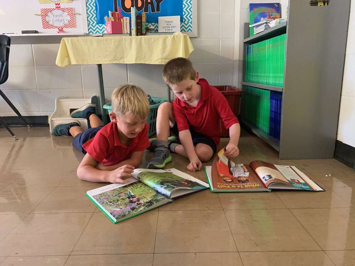 STMMschoolstl's tweet photo. Buddy reading...always more fun to read with a friend!#catholicstl # https://t.co/HnTpfNS6io