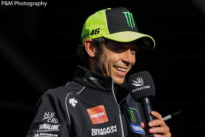 FinePencilArt's tweet photo. @2WheelsforLife Aaarrhhhh that's where my sharpie went lol @FinePencilArt @ValeYellow46 https://t.co/lIiYjQ1y5X
