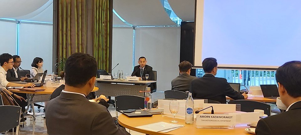 UNOSAT's tweet photo. @UNOSAT @UNITAR moderated a session on the π#DisasterRiskManagement course for #DecisionMakers. This side event was organised by @UNAPCICT as part of the #DRWeek2019 in #Bangkok. @UNESCAP #ICT4D #Training https://t.co/FKqBYlixZG