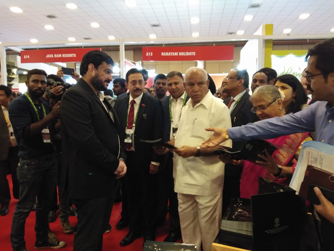 MandothPrakash's tweet photo. #CMKARNATAKA #Inaugrated 2 Day #B2B International Event #DYCM GovindKarjolJi & #SmtSudhaMurthy #ChairmanKarnataka #VisionGroup Were Present On This Occasion, Foreign, Domestic Buyer, #HONCM In His Address Welcomed Delegates & Briefly Shared Iniativs Takn By Govt Of Karanataka 2/2 https://t.co/Bi0AywRtM6