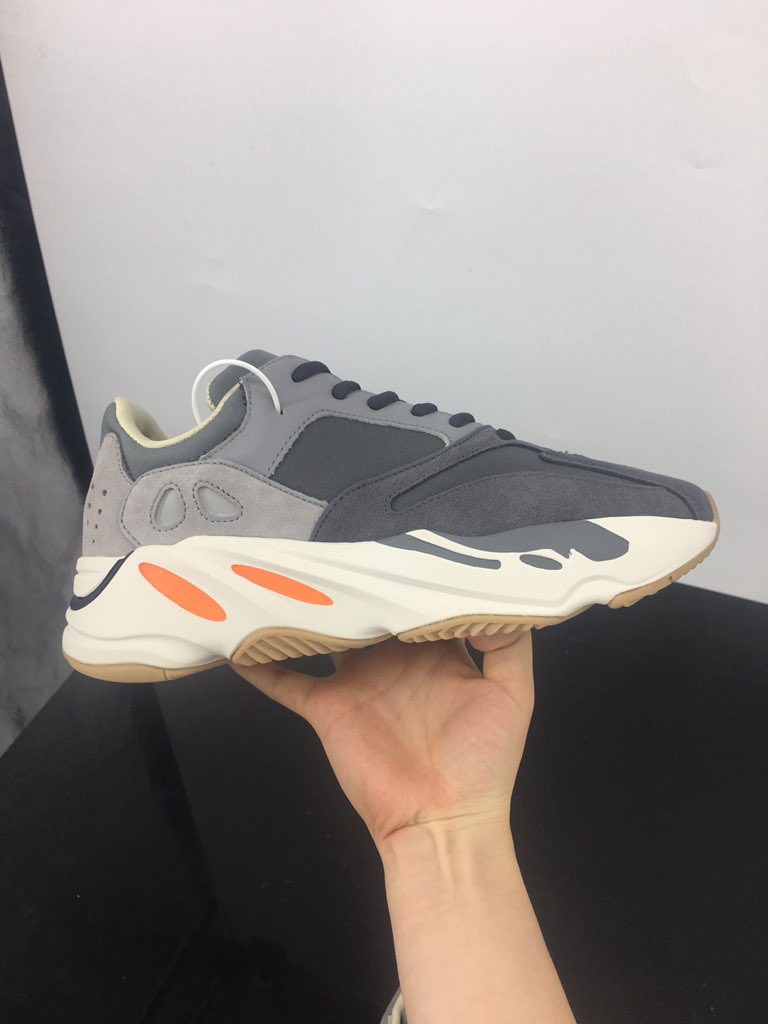 adidas yeezy 700 olx
