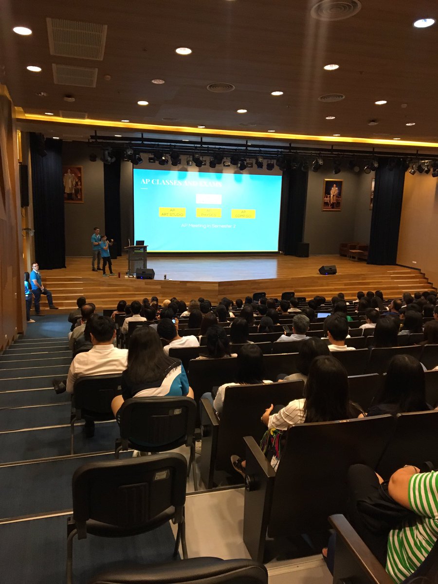 simonpgauci's tweet photo. MUIDS counselors at Parents College Information night with the #muids grade 10 students and parents. https://t.co/ZCpeuwdRlG