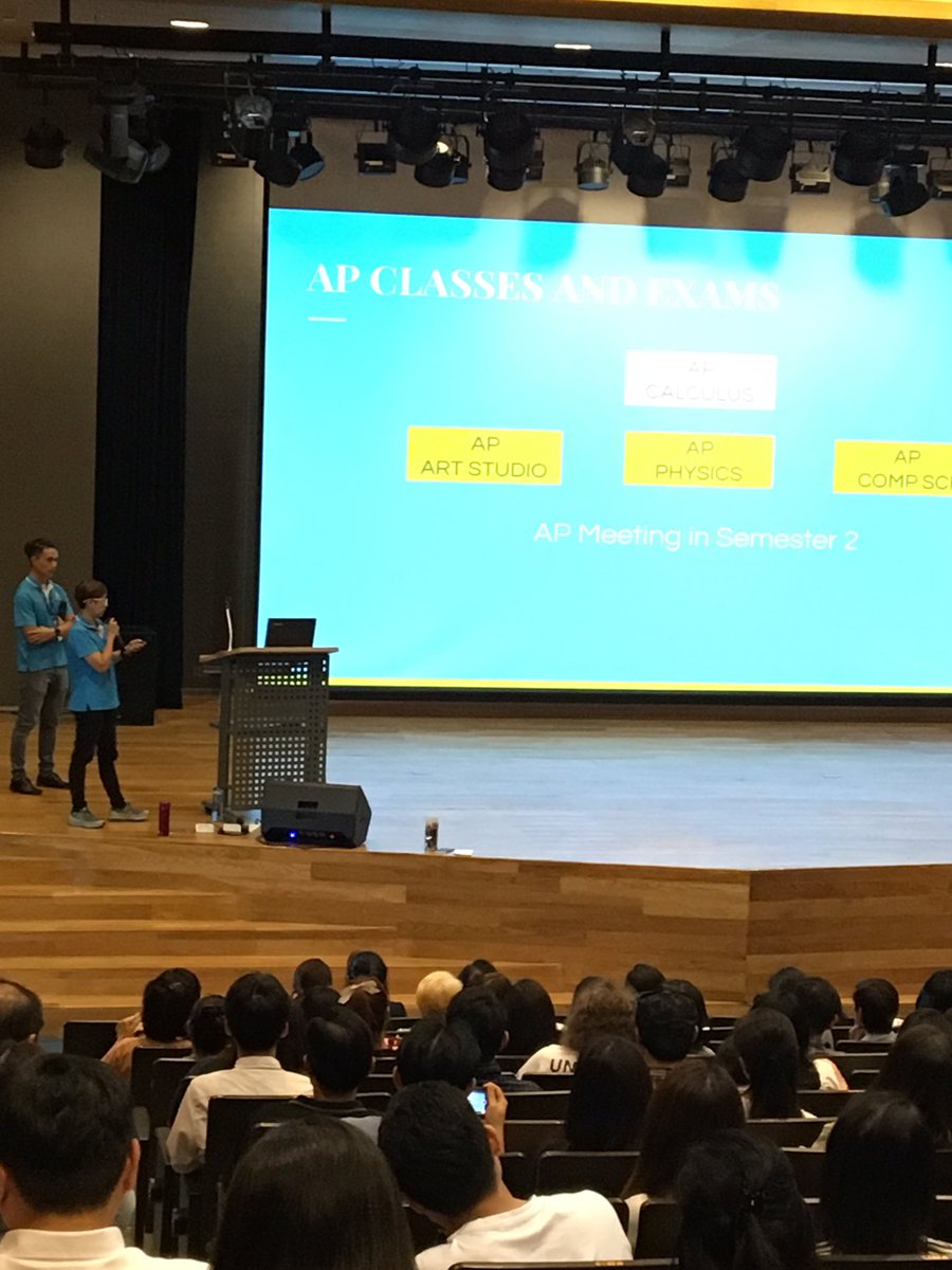 simonpgauci's tweet photo. MUIDS counselors at Parents College Information night with the #muids grade 10 students and parents. https://t.co/ZCpeuwdRlG