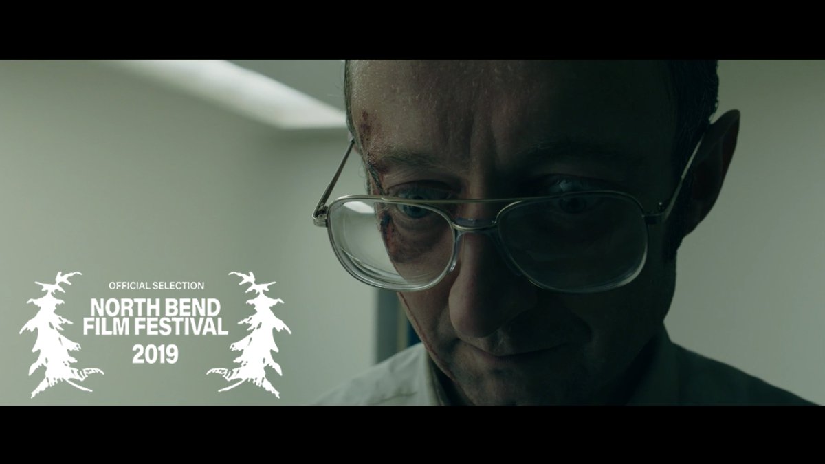 thirdhandshort's tweet image. We’ve been too quiet on here lately, since we last spoke we’ve screened @northbendfest, an incredible festival with some other fantastic films like #Bliss that just brought the house down @FrightFest. #horrorfilm #shortfilm #SupportIndieFilm #filmmaking #horrorfans #FilmFestival