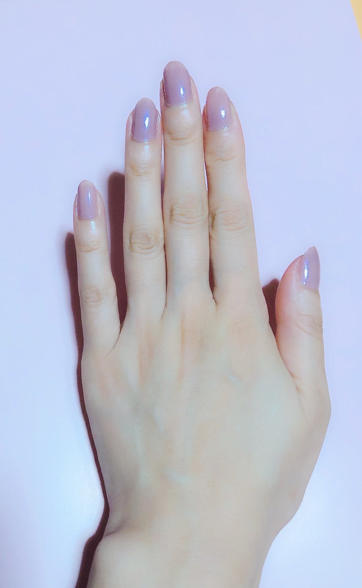 Heroin 今日は推しネイルを紹介するね Dazzshop エモーティブ ネイル パフォーマー 04 Lust Sickness みんな大好きくすみピンクの中にピンクとブルーの繊細なパールが配合されてて手がしっとりした色白に見えるところがすごく好き 乾くのがめっちゃ早い