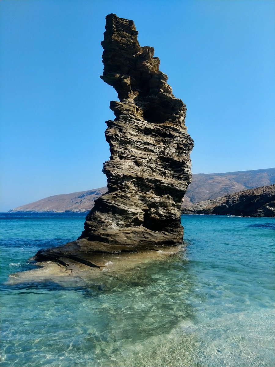 archipelagolaw's tweet photo. La #mer a un pays, la #Grece #Andros #Cyclades #maisonengrece #vivreengrece #liveingreece https://t.co/xQtgm9wgxH