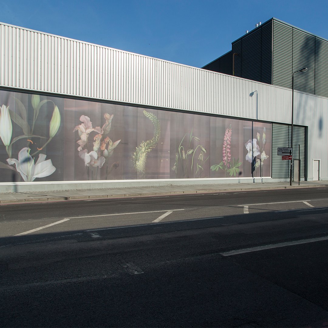MarketFlowers's tweet photo. Are you an artist who works in two dimensions? Does your work celebrate the natural world and its produce? Send in your artwork proposal for the facade of New Covent Garden Market! Deadline is 6 September https://t.co/ye9nEzOPdy

📷 Photography by Christa Holka https://t.co/EvAoSeQLqm