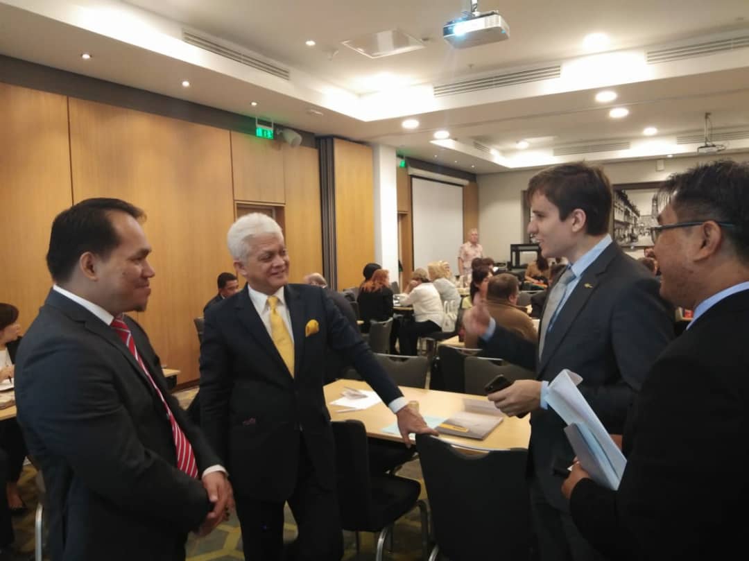 matrade's tweet photo. Our #ExportAccelerationMission to #Russia aims to strengthen Malaysia's bilateral trade in sectors namely Aerospace, Medical Devices & Disposables, F&B as well as E&E. A series of B2B matching, industry briefings & media interviews took place during the mission. @MITIMalaysia https://t.co/YUYyxY1Bet