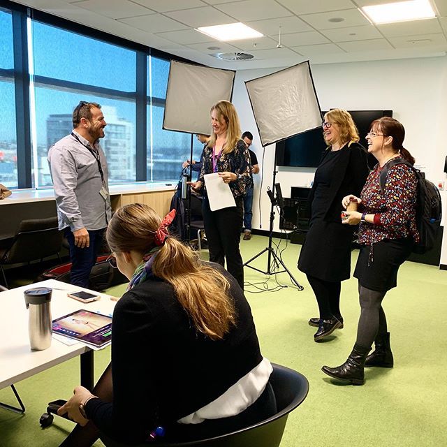 LissBEE_CPSP's tweet photo. REPOST @goshspeechuts: Itโs filming day for #GoSHspeech - weโre over in our new digs at 100 Broadway ๐ก๐ฅ๐๐ค#SimulatedLearning #MakingResources #LaughingAlready #UTSlife https://t.co/yZm2wzhxy6