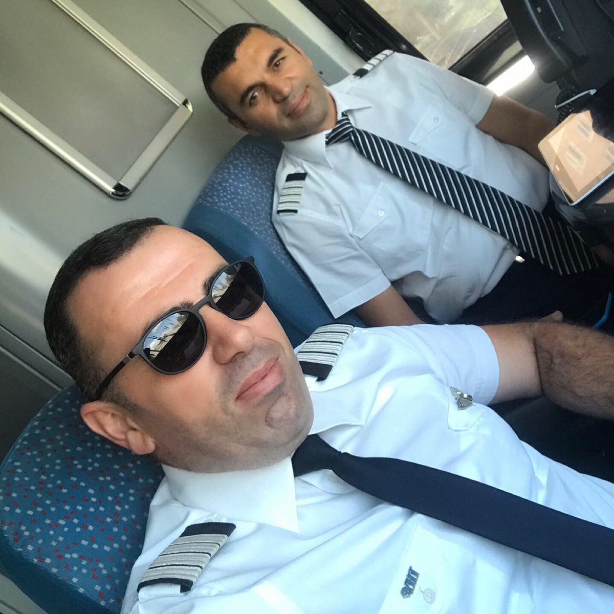 seyit_sahinkaya's tweet photo. #machinist #machinistlife #traincaptain #highspeedtraindriver #highspeedtrain #myfellow #dailyphotos #kayseriansontheroad #travel #ankara #istanbul #keeptomemories #seyitsahinkaya @a_yildirim38 https://t.co/22UdDSoDZU