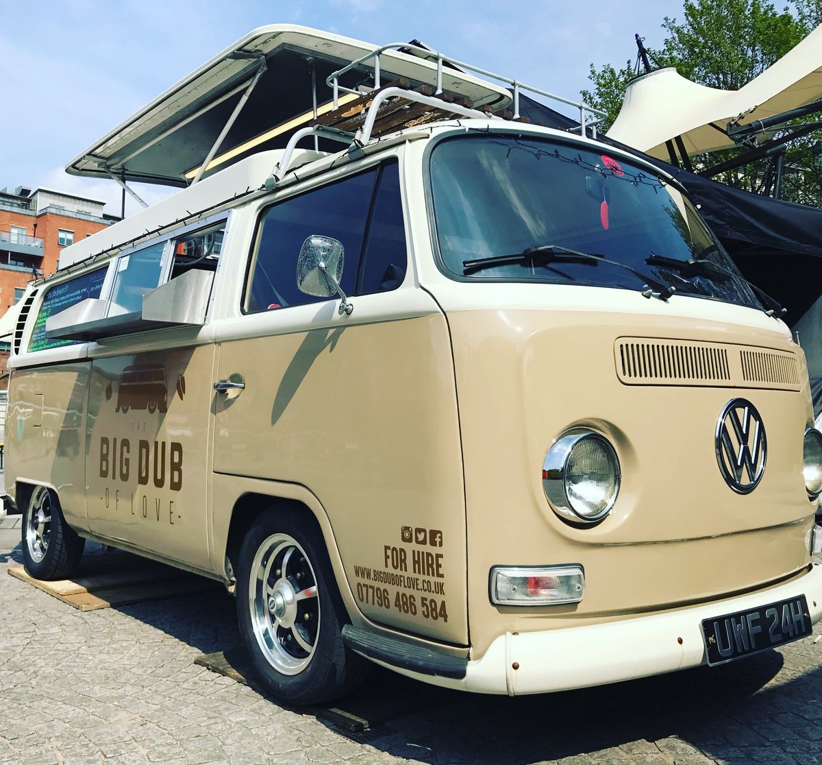 BigDubofLove's tweet photo. @vintagefest is happening THIS WEEKEND! And we can’t wait to be back 😊😊 we will be located at the Platform Saturday and Sunday! With an awesome menu to tingle those taste buds! See you there 🚐🤘 #vintagebythesea #morecambe @decopublique @ThePlatformLCC #bigduboflove https://t.co/SgBLkUmcMz