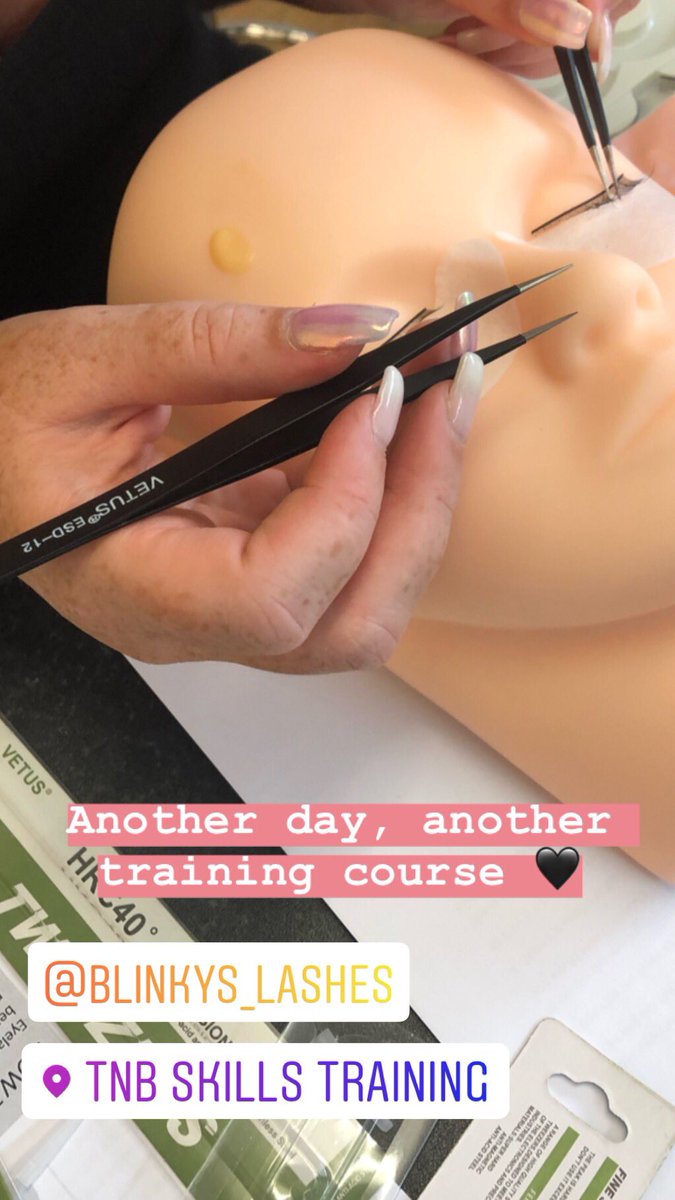 NaomiAbelxxxxx's tweet photo. Another day, another training course 🙌🏼🖤
Anyone interested in learning to become a lash tech &amp; potentially doubling your annual salary... message me for details. Courses are £250 inc VAT/KIT. @tnbtraining 

#lashcourses
#trainingdays
#10yearsexperience https://t.co/MjXJ6lS0TX