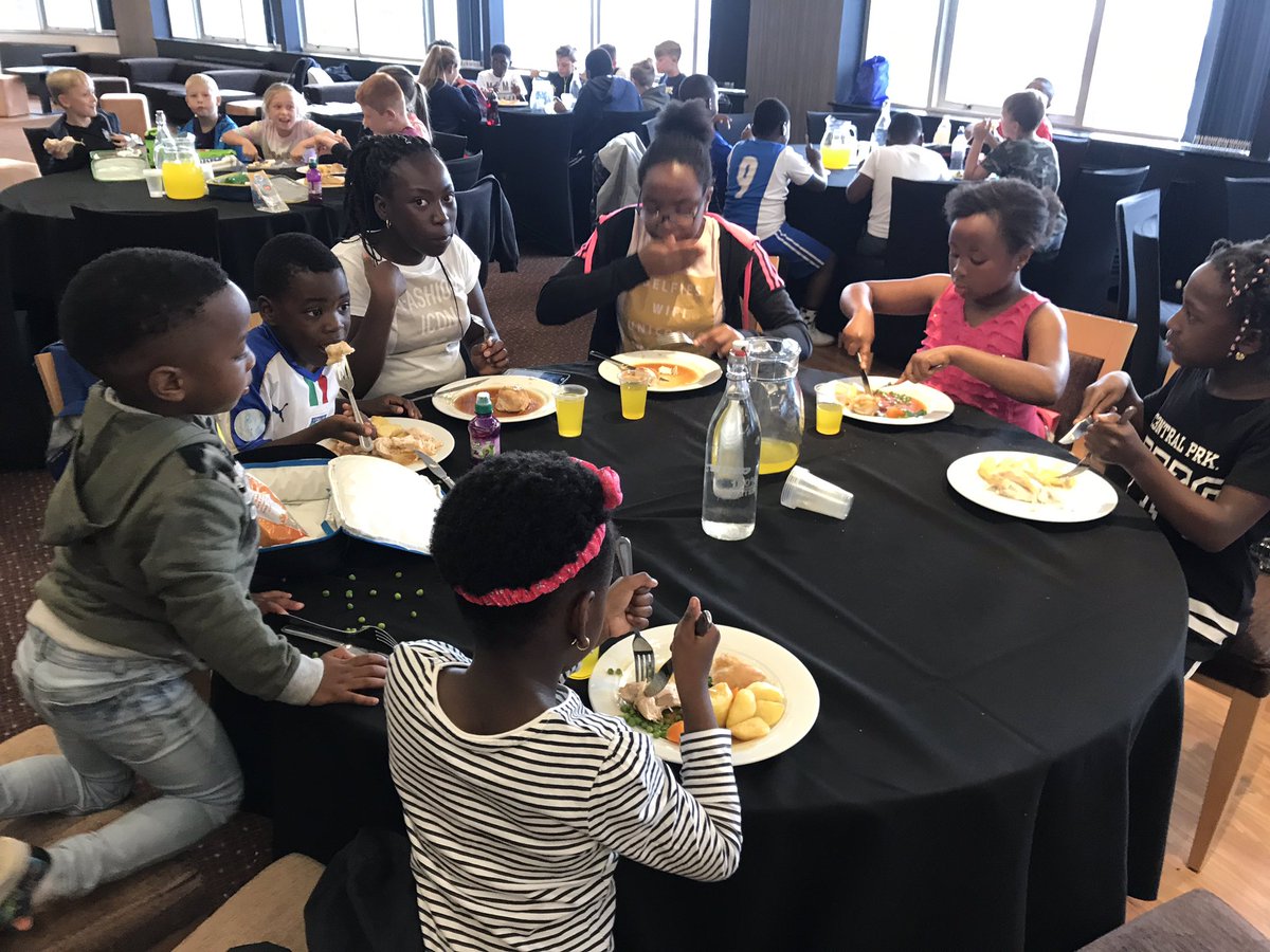 BykerPrimary's tweet photo. Dinner is going down very well @NU_Foundation @NBSE2019 https://t.co/ar5aTaiZu1